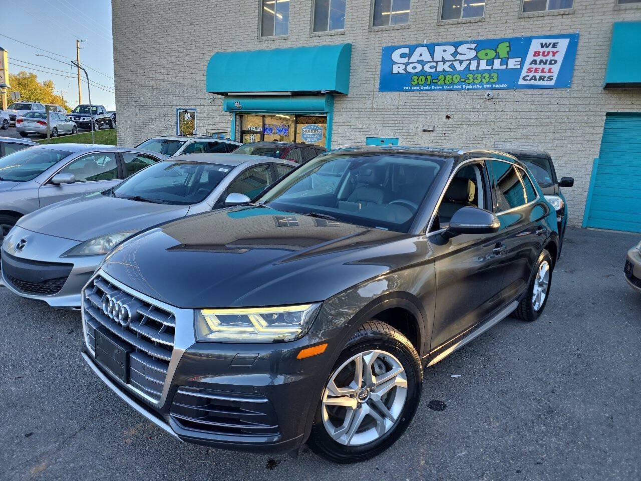 Used 2018 Audi Q5 2.0T Premium Plus w/ Premium Plus Package AWD/4WD image 3
