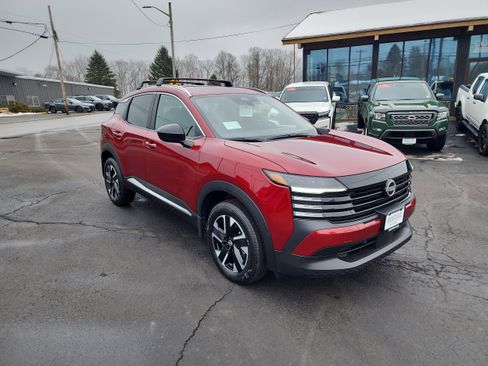 New 2026 Nissan Kicks SV image 1