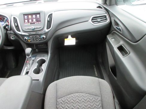 Used 2024 Chevrolet Equinox LT image 17