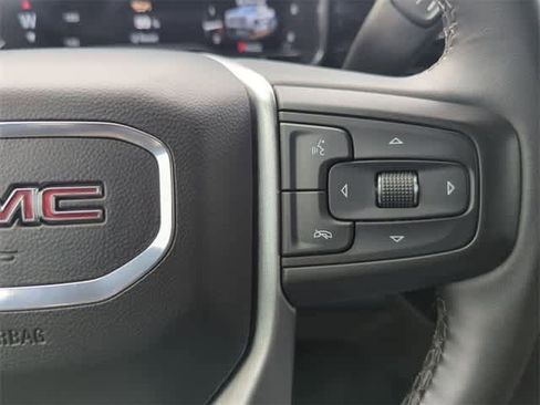 Used 2024 GMC Sierra 1500 SLT image 25