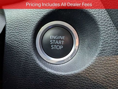 Certified 2022 Toyota Corolla Cross LE w/ Moonroof Package FWD image 30