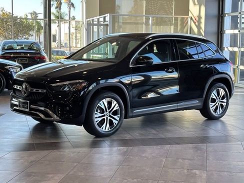 Certified 2025 Mercedes-Benz GLA 250 image 8