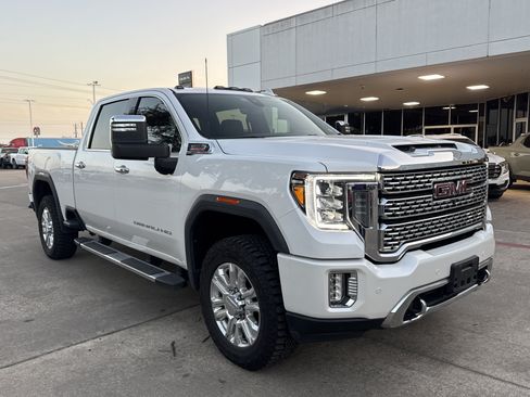 Used 2021 GMC Sierra 2500 Denali w/ Denali Ultimate Package AWD/4WD image 18