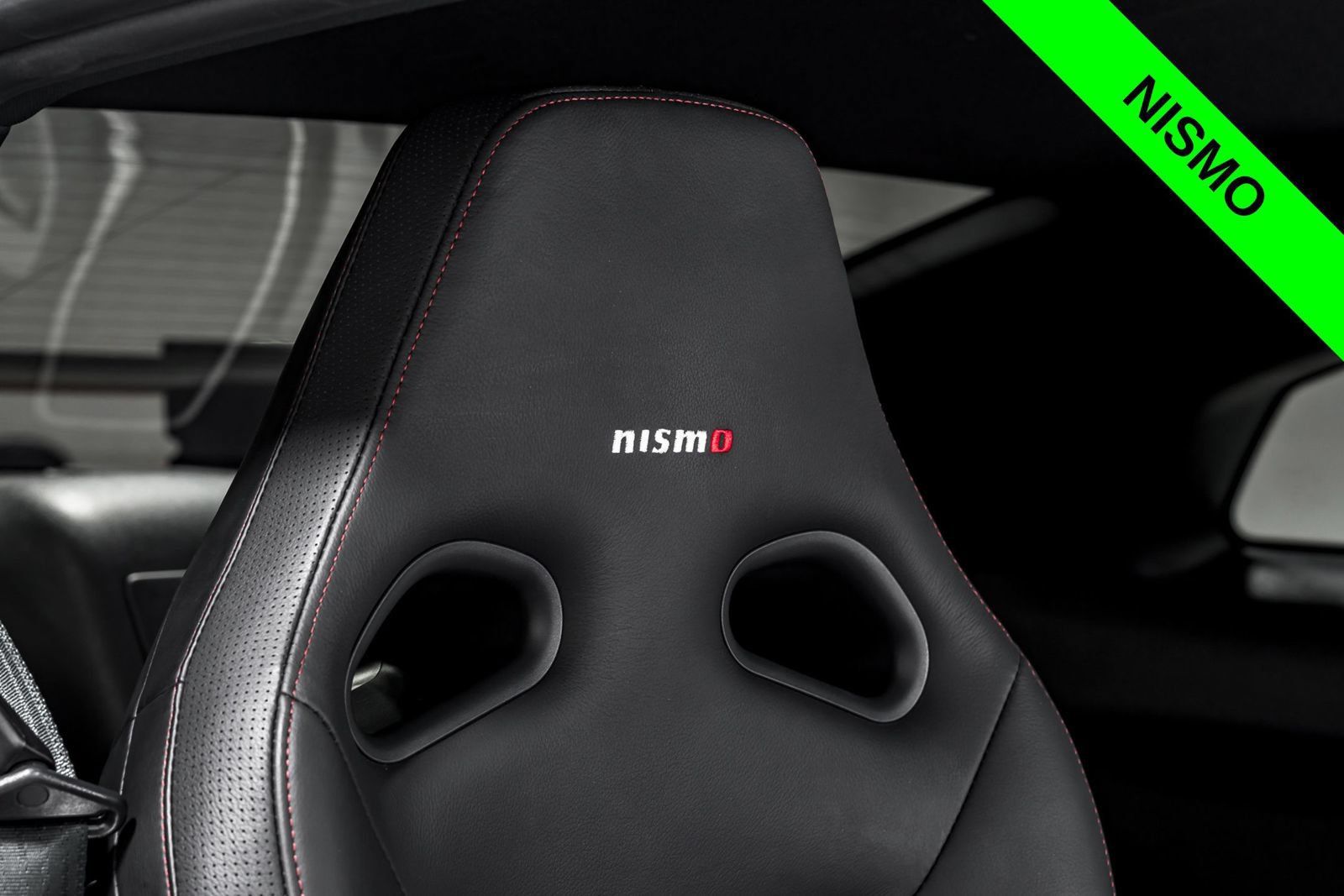 Used 2016 Nissan GT-R NISMO AWD/4WD image 33