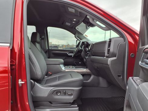 Used 2025 Chevrolet Silverado 3500 LTZ w/ LTZ Plus Package image 27