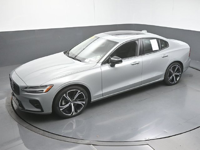 Used 2024 Volvo S60 B5 Plus w/ Protection Package Premier FWD image 43