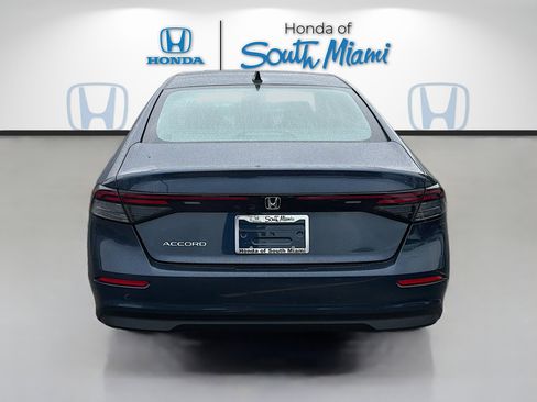 New 2025 Honda Accord SE image 6