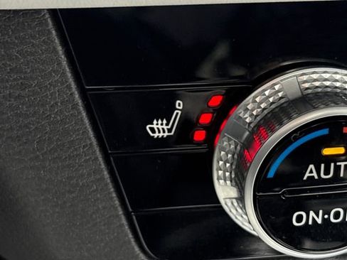 Used 2024 Mitsubishi Outlander SEL image 19