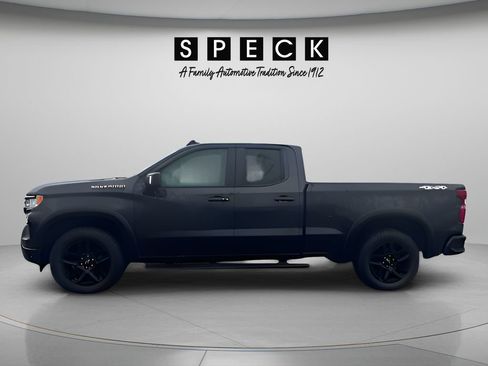 Used 2022 Chevrolet Silverado 1500 RST AWD/4WD image 2