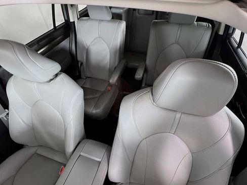 Used 2023 Toyota Highlander Limited AWD/4WD image 22