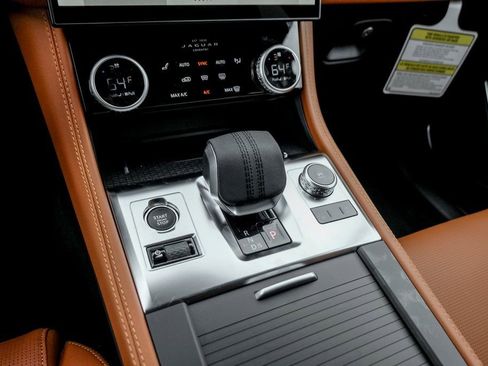 New 2026 Jaguar F-PACE R-Dynamic S image 15