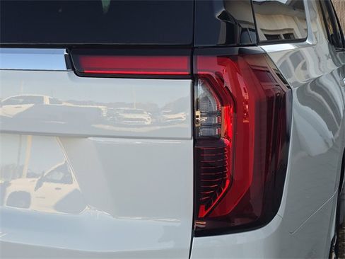 New 2026 GMC Yukon Elevation w/ Elevation Premium Package image 8