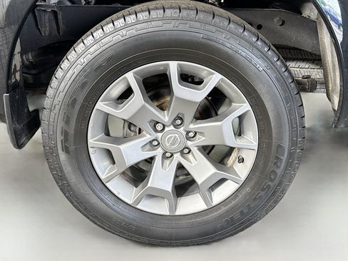 Used 2020 Nissan Frontier SV image 37