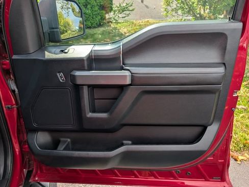 Used 2019 Ford F150 XLT w/ Equipment Group 302A Luxury AWD/4WD image 36
