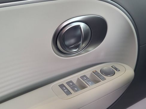 New 2026 Hyundai Ioniq 9 SE AWD/4WD image 15