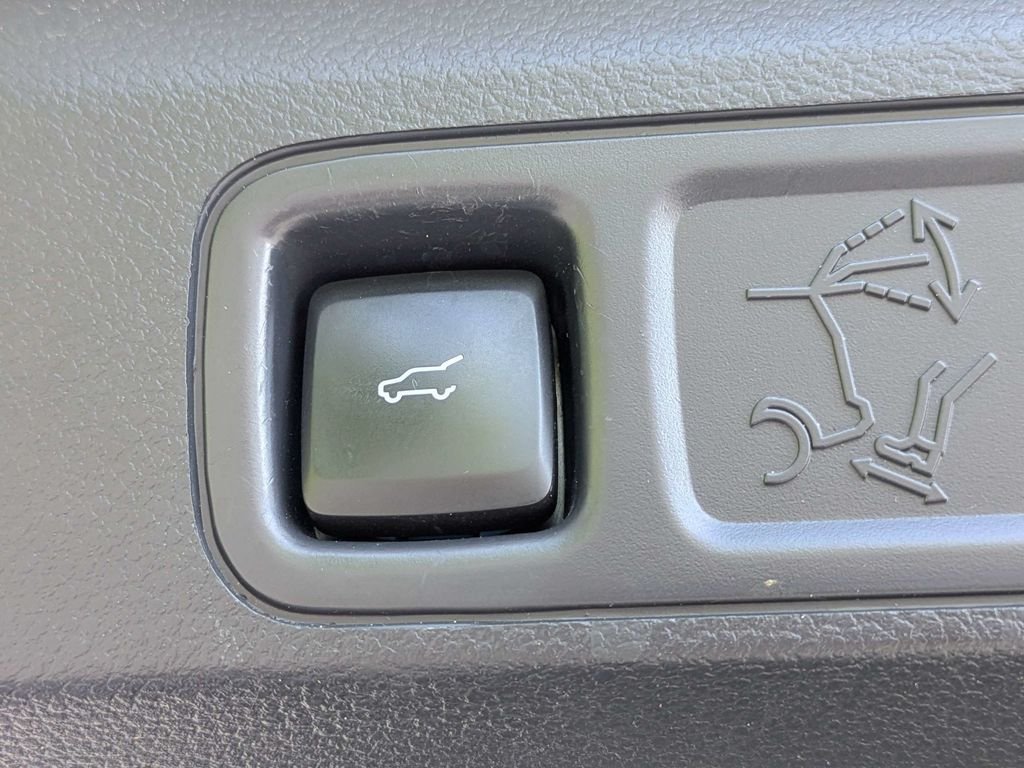 Used 2022 Ford Expedition Limited RWD image 15