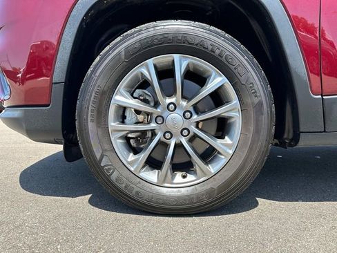 Used 2021 Jeep Cherokee Latitude Lux image 36