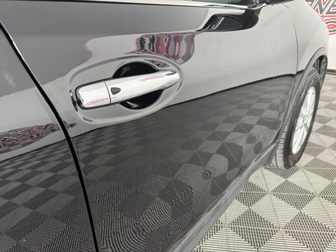 Used 2018 Nissan Rogue SV image 31