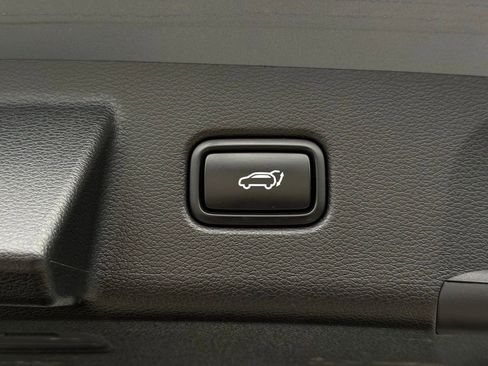 Certified 2022 Kia Telluride SX w/ SX Prestige Package image 12