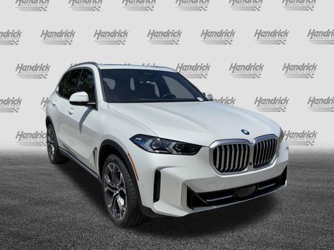 New 2026 BMW X5 sDrive40i w/ Premium Package RWD image 2