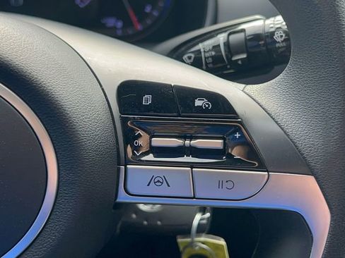 Used 2023 Hyundai Santa Cruz SE image 24