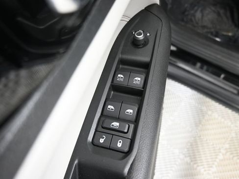 Used 2022 Jeep Compass Limited AWD/4WD image 19
