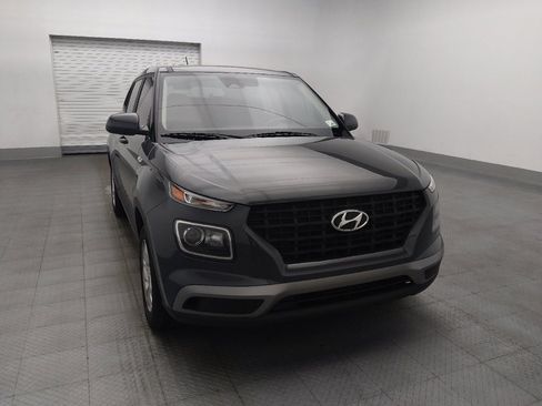 Used 2023 Hyundai Venue SE FWD image 14