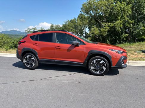 Used 2024 Subaru Crosstrek 2.5i Limited AWD/4WD image 7