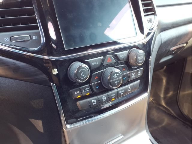 Used 2019 Jeep Grand Cherokee Altitude AWD/4WD image 8