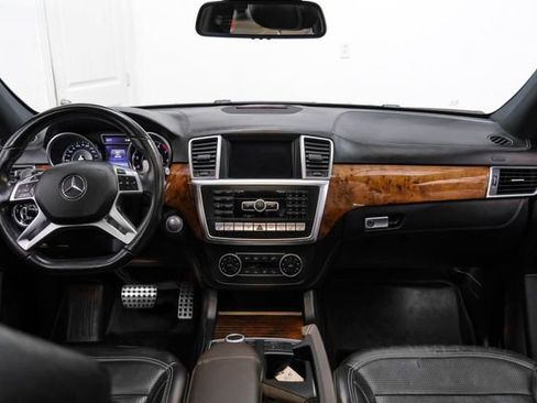 Used 2015 Mercedes-Benz ML 63 AMG 4MATIC image 12