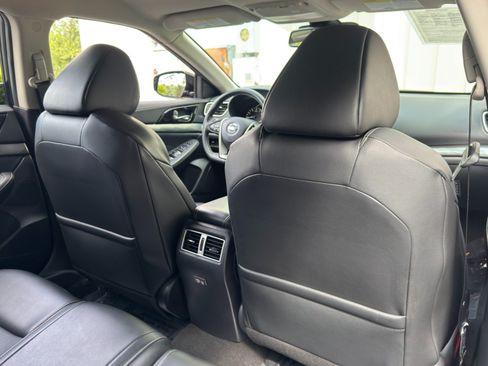 Used 2022 Nissan Maxima SV w/ Floor Mat Group FWD image 32