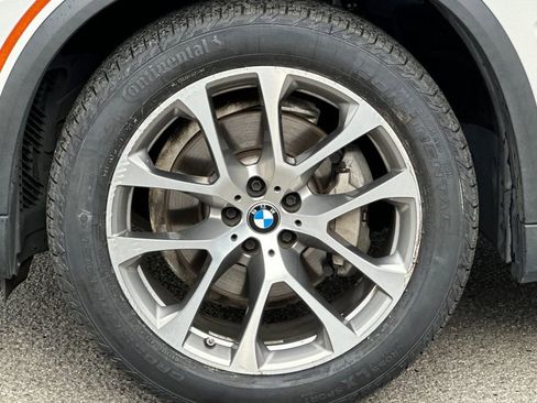 Used 2020 BMW X5 xDrive40i w/ Convenience Package AWD/4WD image 32