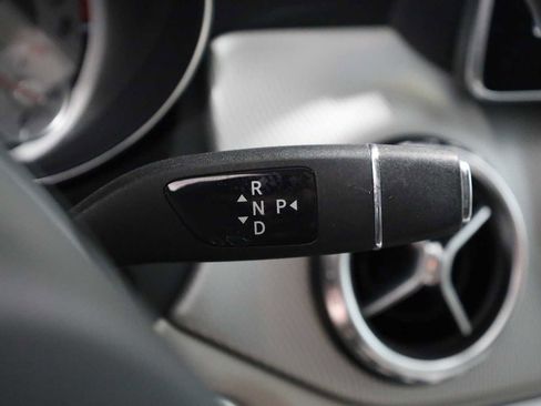Used 2017 Mercedes-Benz GLA 250 image 26