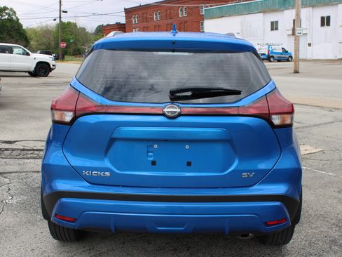 Used 2023 Nissan Kicks SV FWD image 4