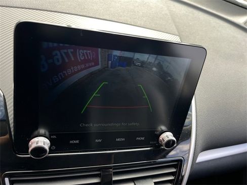 Used 2024 Mitsubishi Eclipse Cross SE image 15