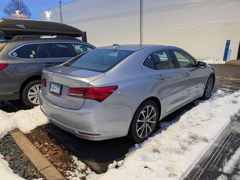 Used 2016 Acura TLX V6 SH-AWD w/ Technology Pkg image 5