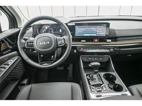 New 2026 Kia Carnival SX Prestige FWD image 14