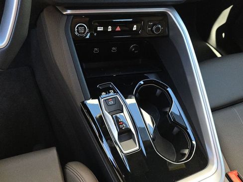 New 2025 Audi Q5 Prestige image 28