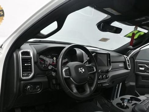Used 2024 RAM 2500 Big Horn AWD/4WD image 24