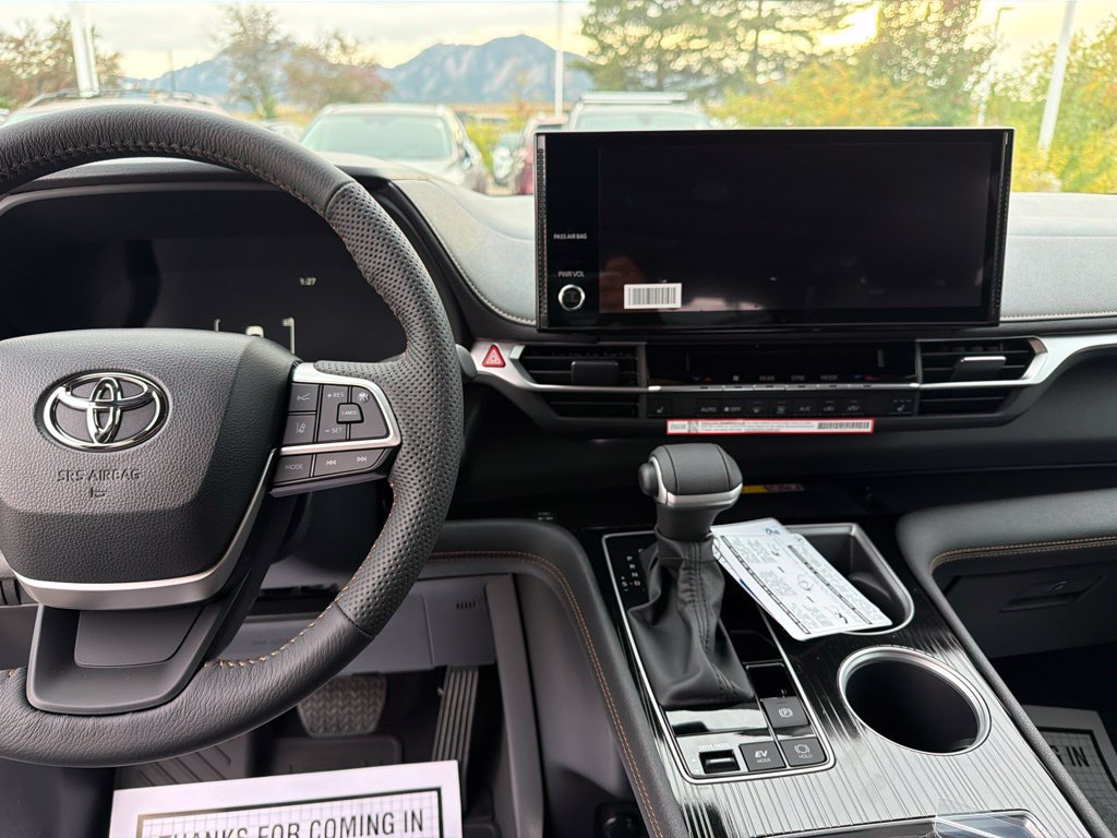 New 2026 Toyota Sienna XLE Woodland Edition AWD/4WD image 27
