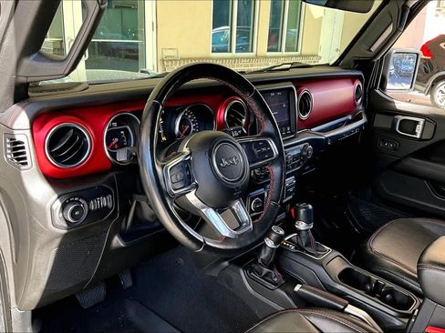 Used 2021 Jeep Wrangler Unlimited Rubicon AWD/4WD image 18