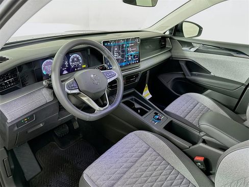 New 2026 Volkswagen Tiguan S image 10