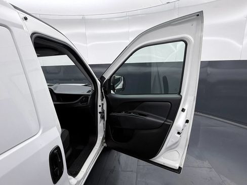Used 2019 RAM ProMaster City Tradesman FWD image 9