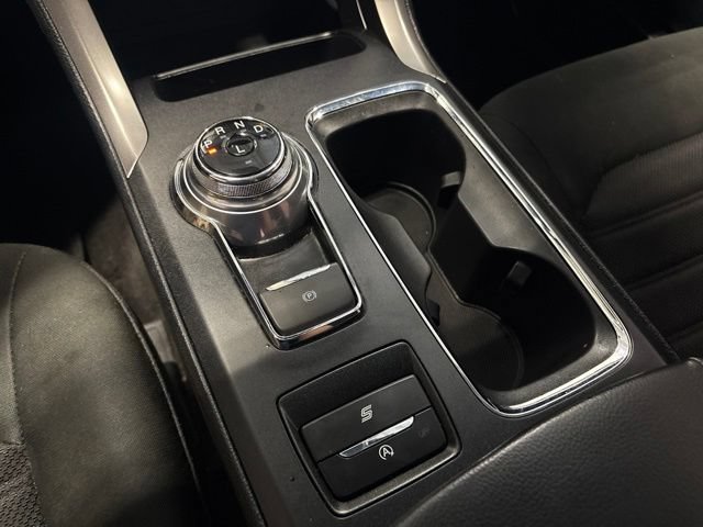 Used 2020 Ford Fusion SE FWD image 23