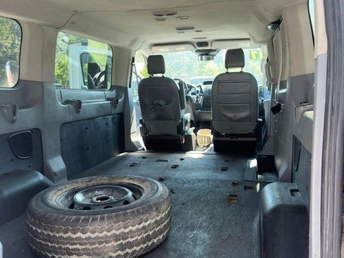 Used 2017 Ford Transit 150 XL image 7