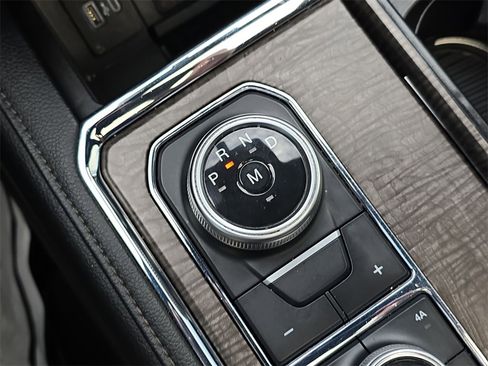 Used 2021 Ford Expedition Limited image 25