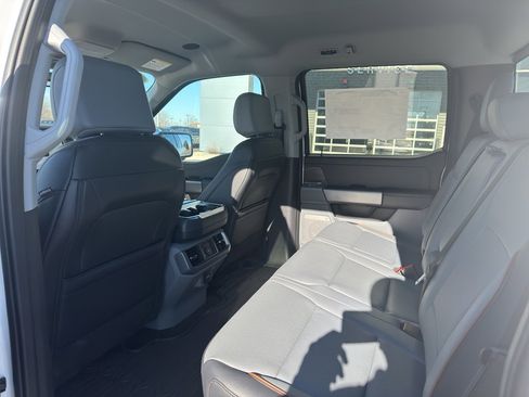 New 2025 Ford F150 Lariat w/ Equipment Group 502A High image 9