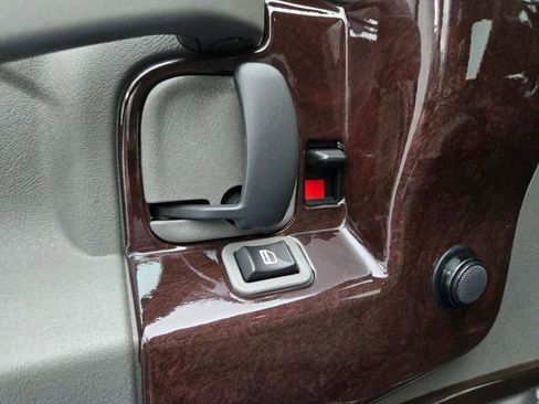 Used 2020 GMC Savana 2500 image 17