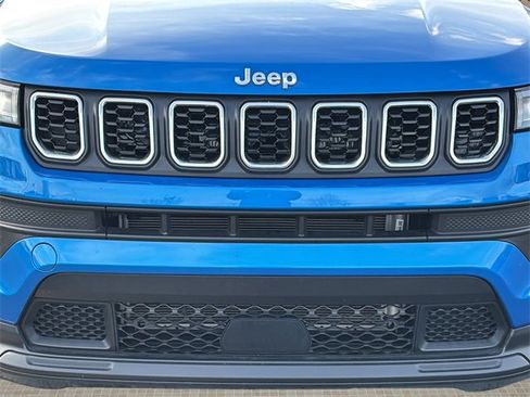 Certified 2024 Jeep Compass Sport image 9