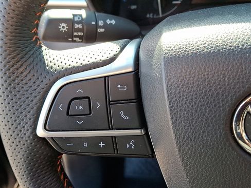 Used 2024 Toyota Sienna XSE w/ XSE Plus Package image 22